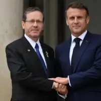 Macron i Isaac / AA