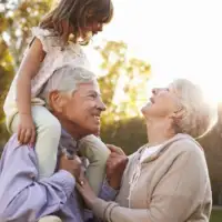 dedo nana unuci foto Thinkstock