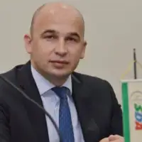 Nezir Pivić