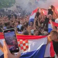 Uoci thompsonovog koncerta u imotskom prepunim trgom odjekivalo evo zore evo dana imotski 66b30a02e0799