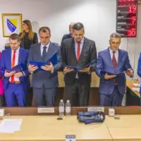 Vlada Usk Hušićevo "jato"- preletači i slabi letači