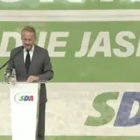 Bakir Izetbegović