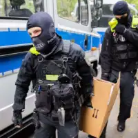 Njemacka policija pretres islamski centar U Brandenburgu Foto: NBC News