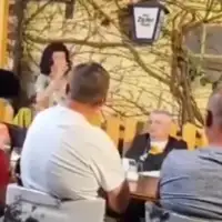 Elvira Abdić-Jelenović vrijeđa ezan velika Kladuša