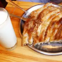 Burek i jogurt pita