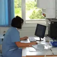 Zdravstveni radnici usk