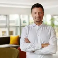 Lakatos električna energija