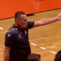 Aldin Didic je prisao tribini i zatrazio da se Colpa udalji Foto: Screenshot / MYTV