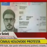 1 Seselj uzivo na TV u mahao podacima o organizatorima protesta iz Hrvatske
