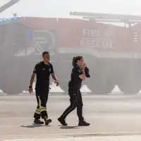 srbija nis Romantična scena na aerodromu