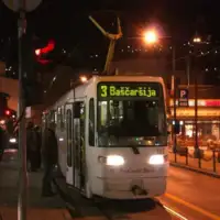 Sarajevo tramvaj noc/ Vlada Ks