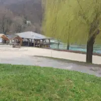 Pjeskoviti dio uz obalu- područje uzurpacije