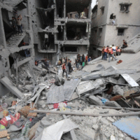 Gaza 04 Izraelski napad na stambenu zgradu