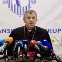 Vrhbosanski nadbiskup Vuksic