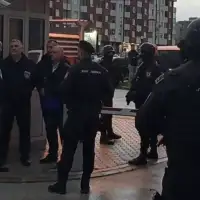 SIPA ispred zgrade u kojoj se nalazi Milorad Dodik 1