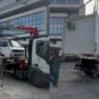Hajrudin Mulic Srdan Mandic Uklonjeni nelegalni kontejneri i vozila sa parkinga kod Narodnog pozorista u Sarajevu