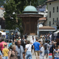 Turisti ljeto bascarsija juni 1 872x610