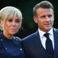 Macron i zena