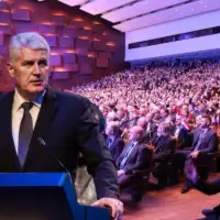 Hdz skup dragan covic