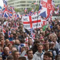 Velika britanija protesti
