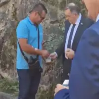 Milorad Dodik na gradilistu dijelio novac bileca