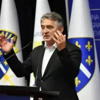 Zeljko komsic agencije