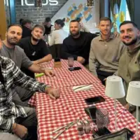 Adem Ljajić Edin Džeko Zanimljiv susret u Sarajevu Dzeko i Ljajic na rucku