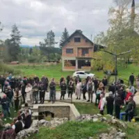 Knezak izvor halid beslic