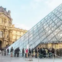 Muzej Louvre u Parizu
