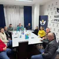Ni P Banovici