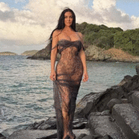 Kim Kardashian je trend gole haljine