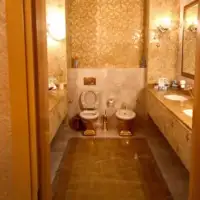 Wc zlato