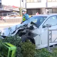Japan tokio Vozac se zabio u pjesake