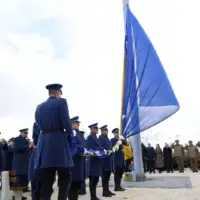 Na brdu Hum zavijorila se zastava Bi H povodom Dan drzavnosti