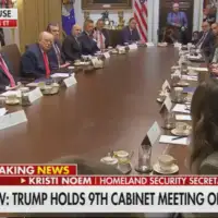 Donald Trump Kristi Noem uragan
