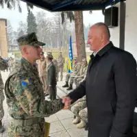 Helez oficiri3 872x610