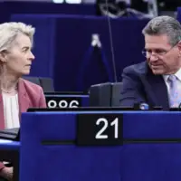 Ursula von der Leyen  Maroš Šefčovič