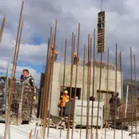 Radnici gradevina 12  fena