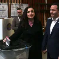 Vjosa osmani 872x610