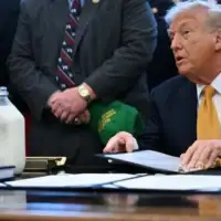 Donald Trump 01 al ain