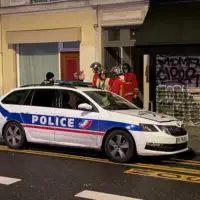 Pariz policija v01