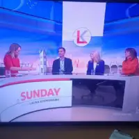 Tracy Brabin cvijet Srebrenice 1