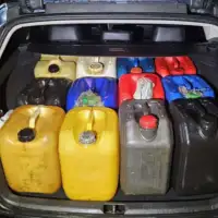 Kanisteri u gepeku 872x610