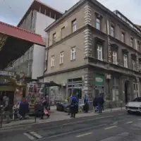 Sarajevo 02 povrijeđena u obrušavanje fasade na zgradi kod pijace Markale