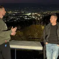 Karton revolucija 872x610