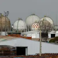 Plin Rezervoari za skladistenje tecnog naftnog gasa LPG u Pintu blizu Madrida 5 marta 2026 OSCAR DEL POZO AFP