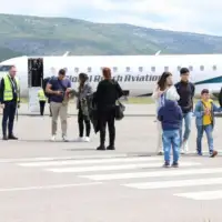 Aerodrom mostar turisti 872x610