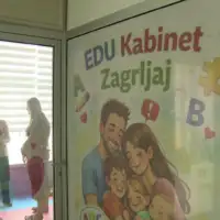 Srebrenica poteskoce u razvoju Zagrljaj