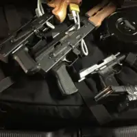 Oruzje puske i pistolji 872x579