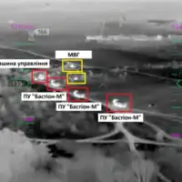 Ukrajinski dronovi navodeni Muskovim satelitima unistili mocni ruski raketni sistem